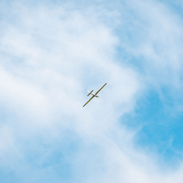 glider flying